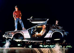 250px-1985_delorean_c.jpg