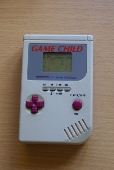 401px-GameChild_vorne.jpg
