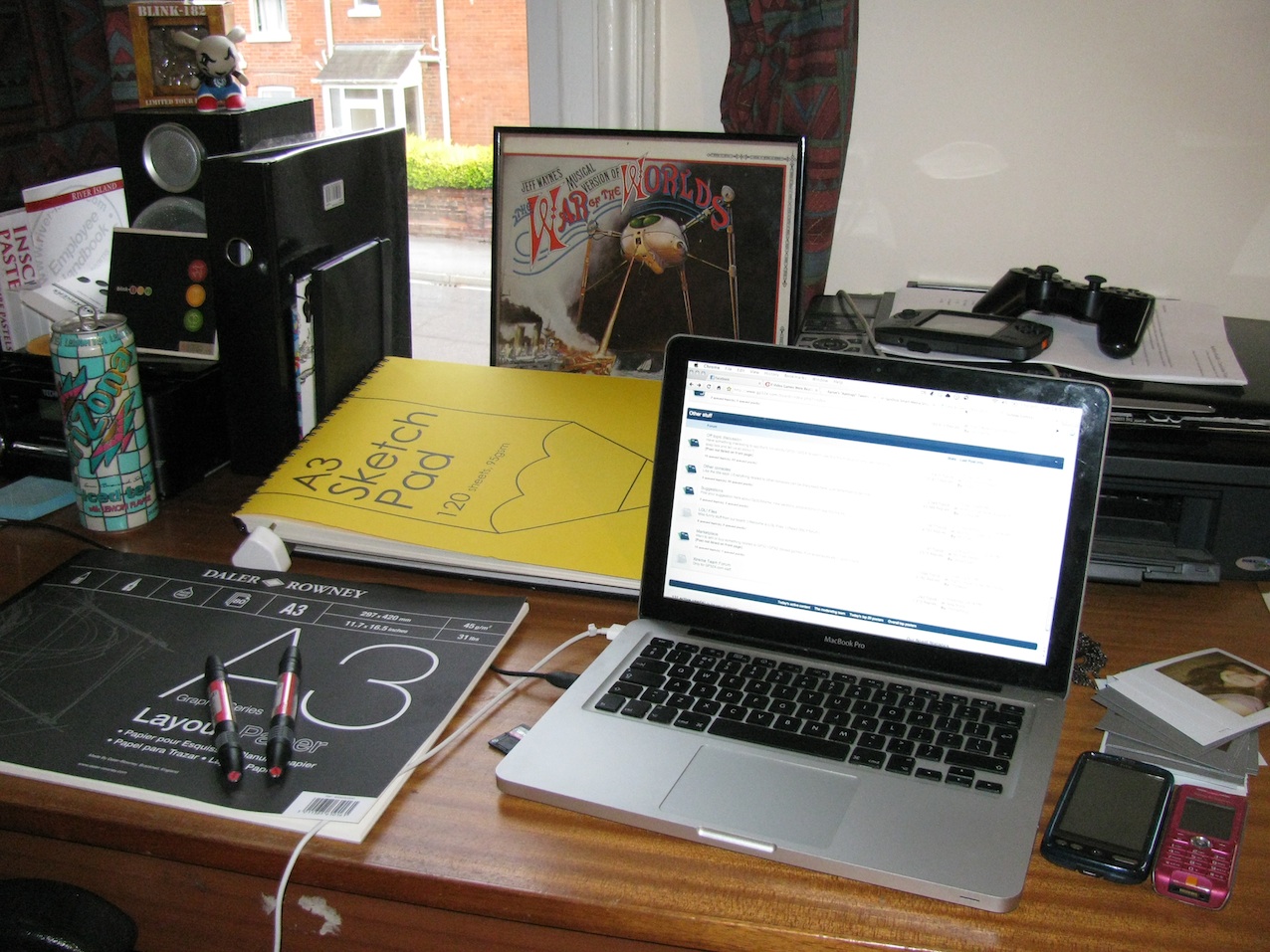 desk.jpg