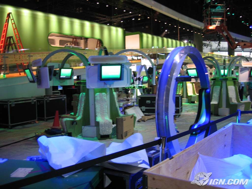 e3-2005-floor-sneaks-20050516093008990.jpg