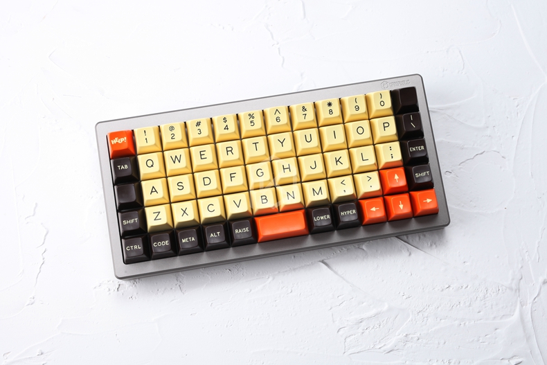 keyboard in columns.jpg