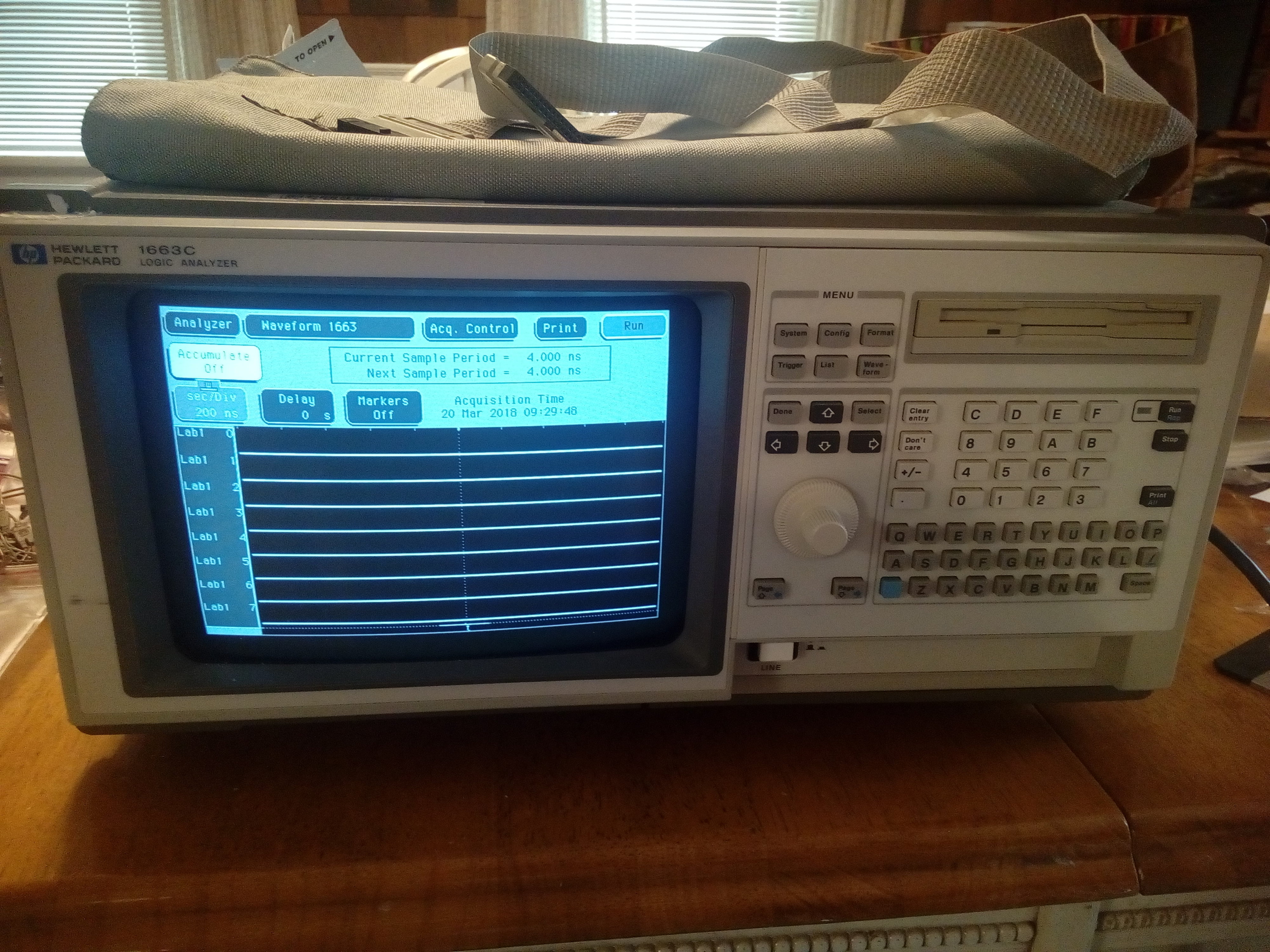 logic_analyzer.jpg