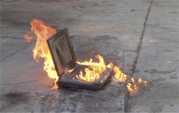 powerbook5300_flambe.jpg