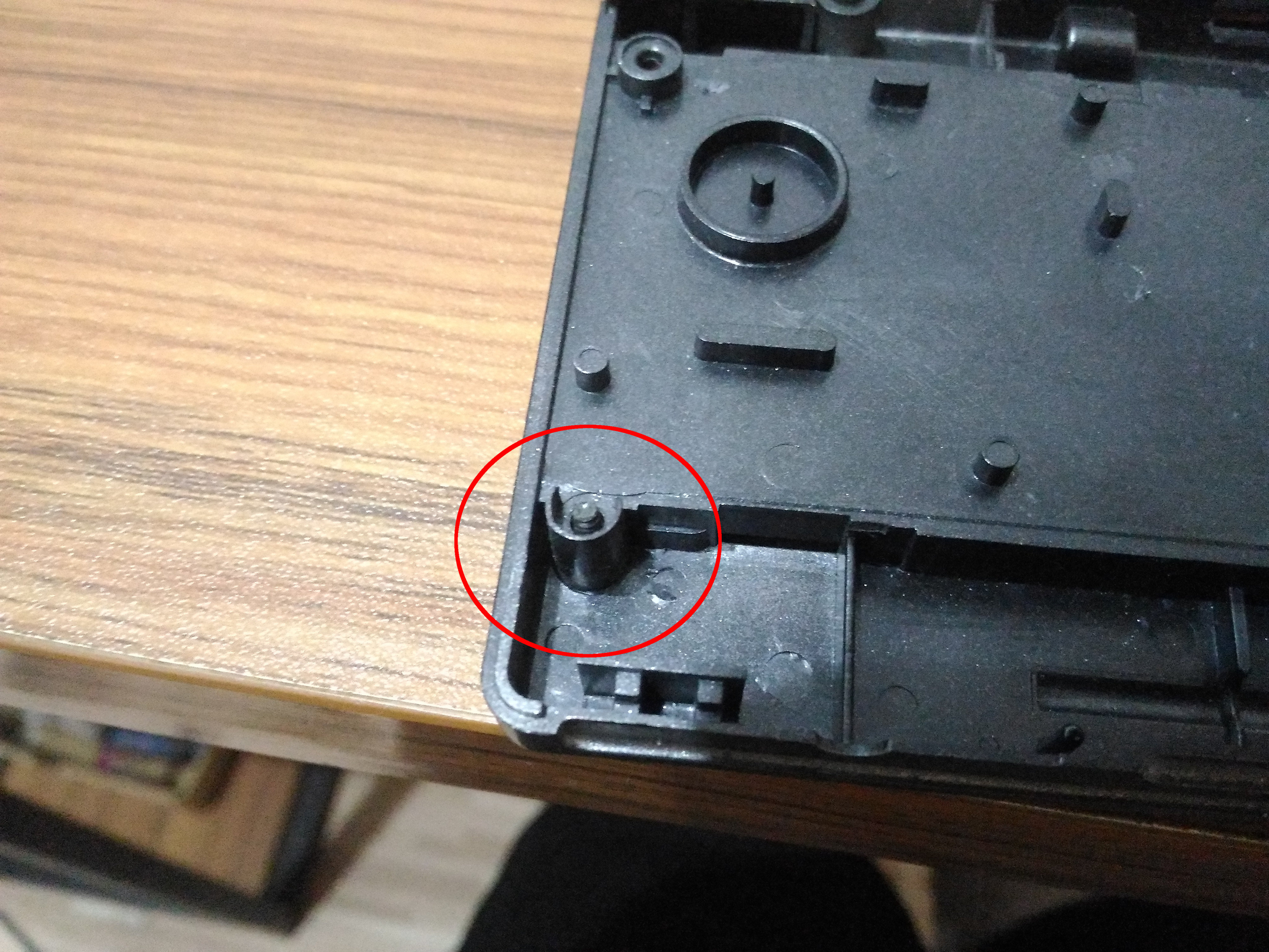 screw stuck in back plate.jpg