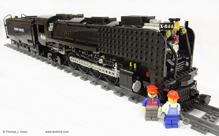 up844lego.jpg