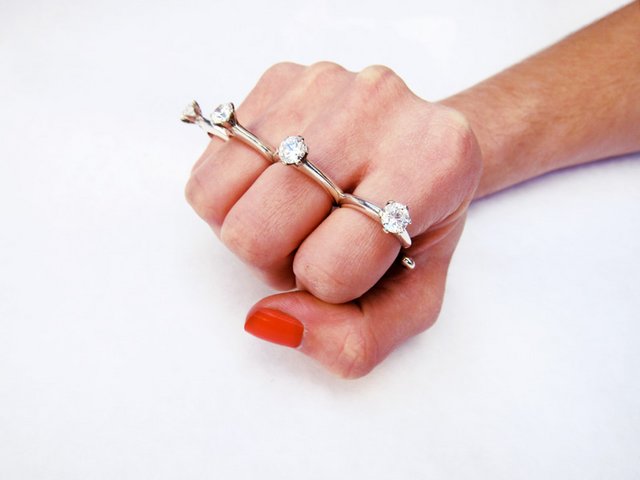 Knuckle-Duster-Engagement-Rings-2076.jpg