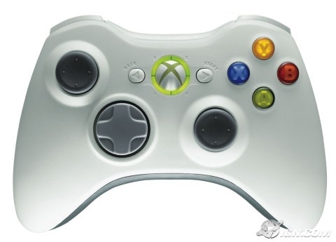 tgs-2005-our-love-affair-with-the-xbox-360-controller-20050918005748647-000.jpg